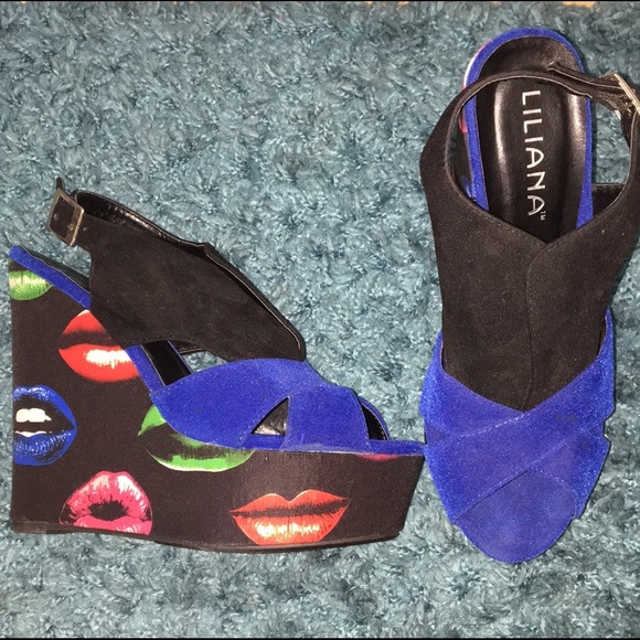 Shoes - Wedges (heels)